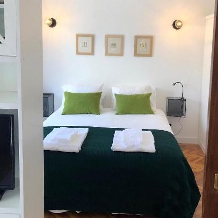 New Apartment On The Beach Cascais Exterior photo