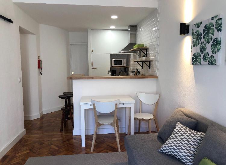 New Apartment On The Beach Cascais Exterior photo